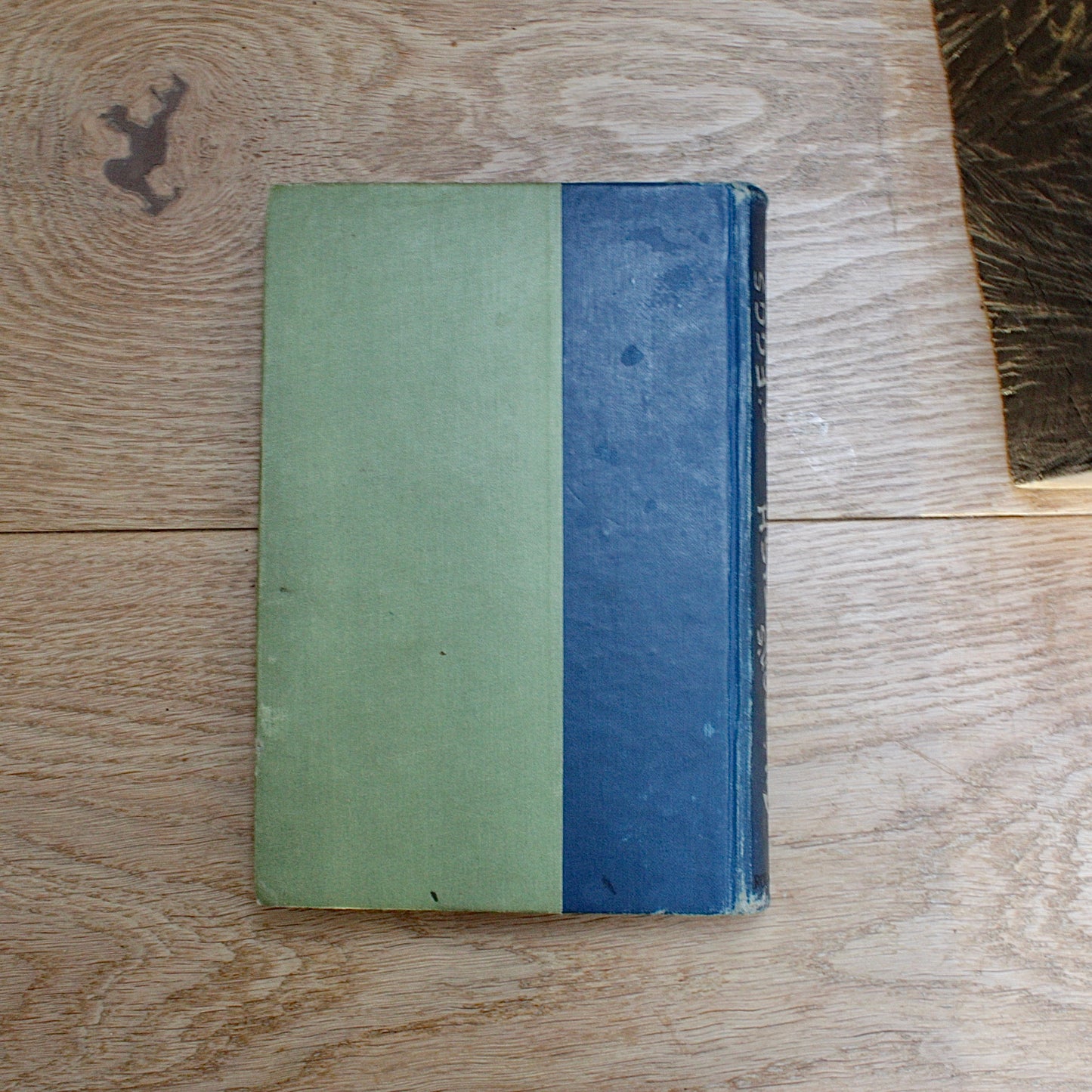 
                  
                    british birds eggs and nests , new & revised edition by Revd. j.c.atkinson.
                  
                