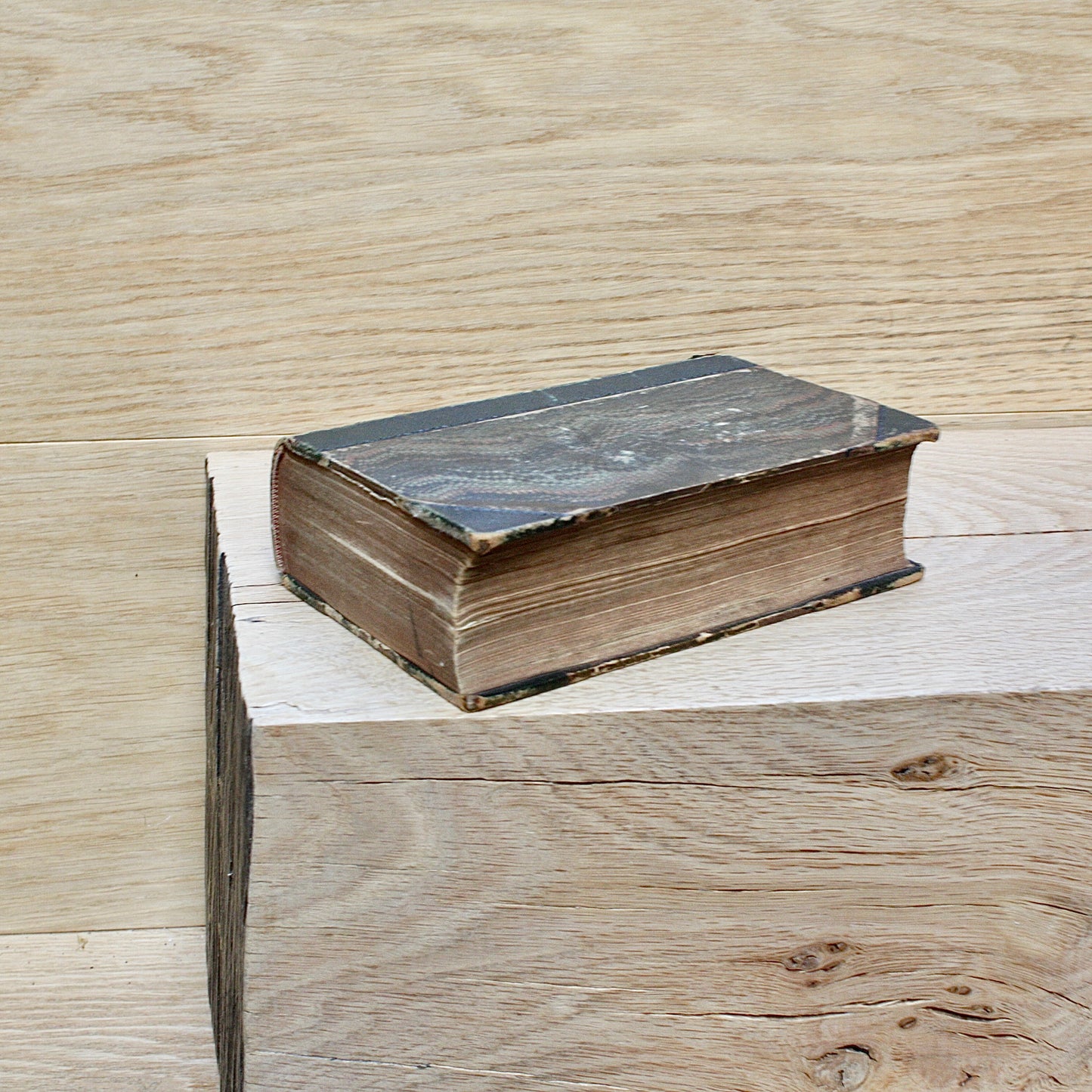 
                  
                    prairie-flower. adventures on the Indian border by Gustave aimard.
                  
                