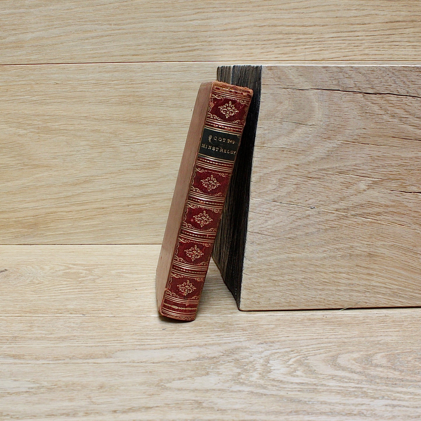 
                  
                    minstrelsy of the Scottish border by sir Walter Scott, bart.
                  
                