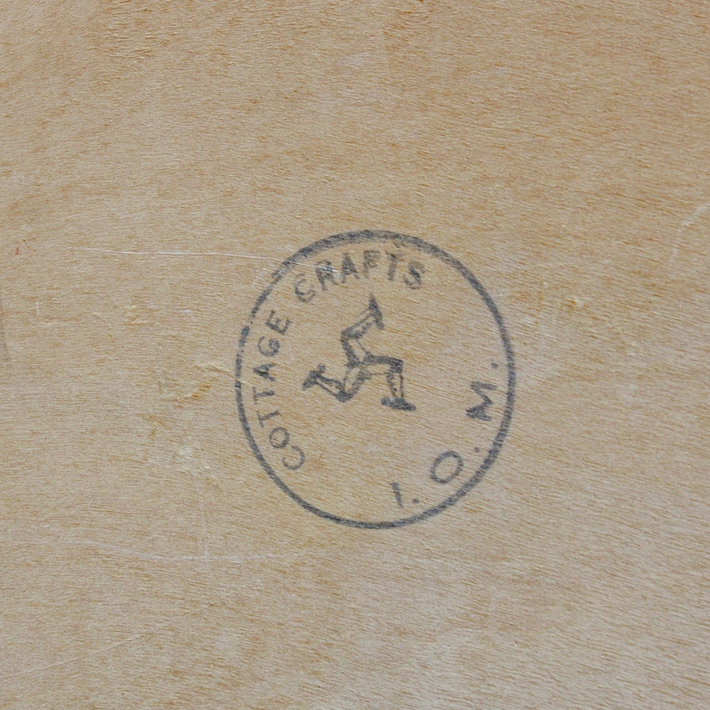 
                  
                    a sweetheart shell box.
                  
                