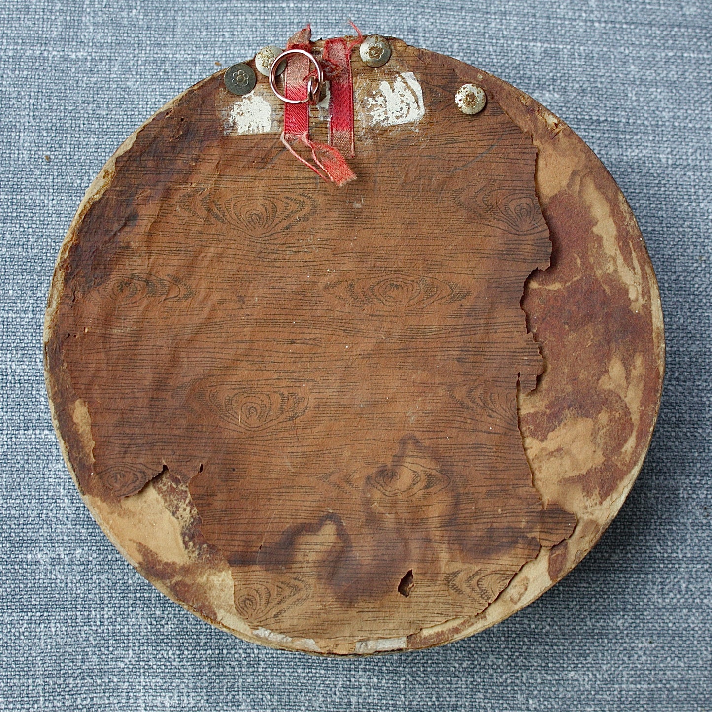 
                  
                    a large victorian keepsake love token shell valentine roundel no.2.
                  
                