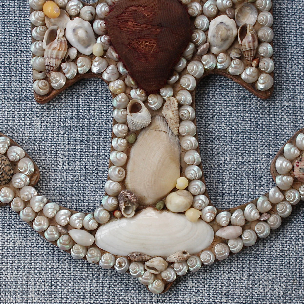 
                  
                    a sailors valentine, lovetoken in the form of an anchor, no.4.
                  
                