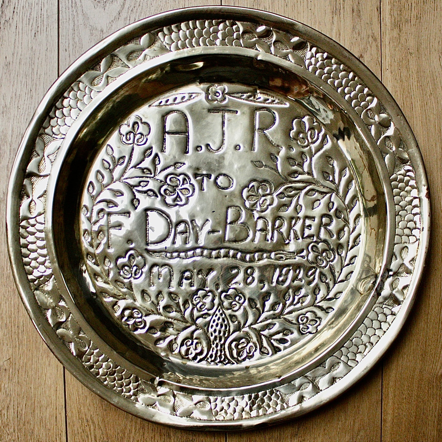
                  
                    a very large efic presentation charger from 1929
                  
                