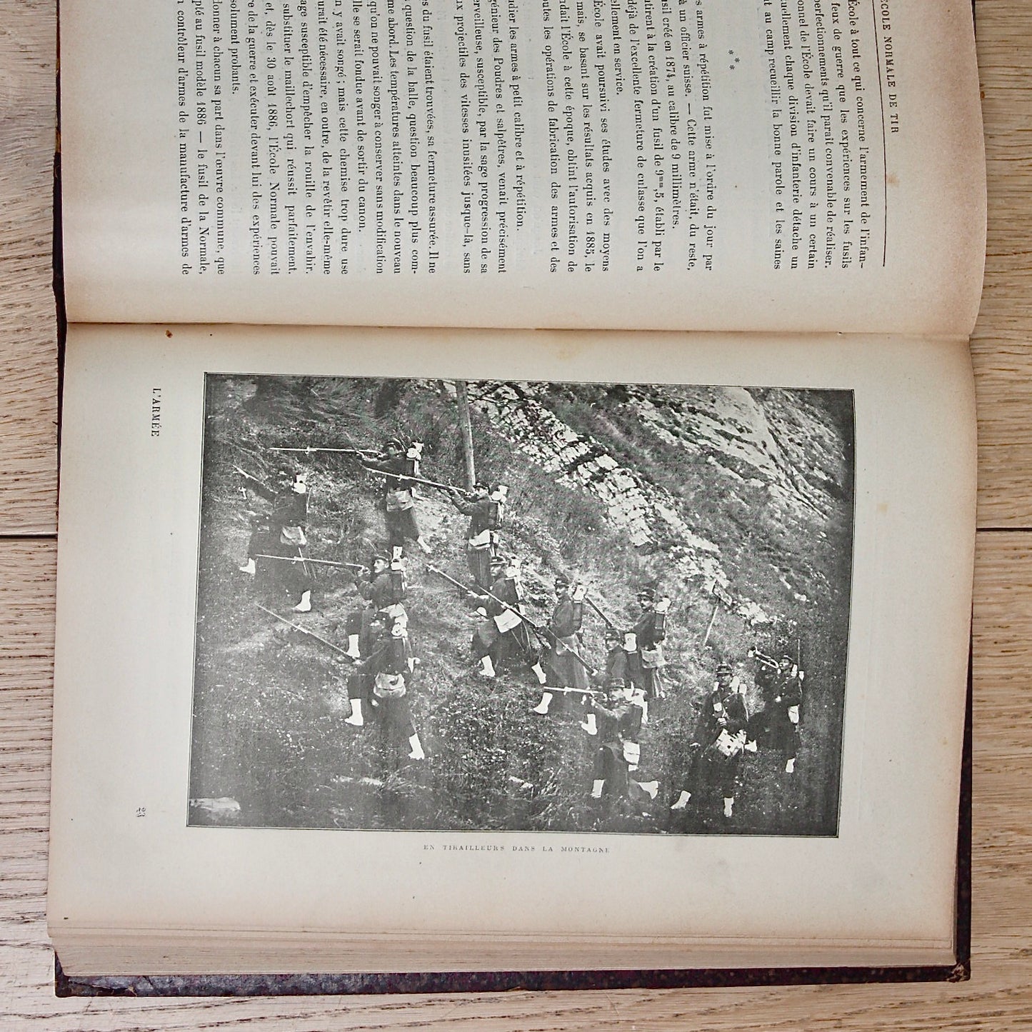 
                  
                    " l'Armee ".by Commandant Ch. Nigote et G. Bethuys
                  
                