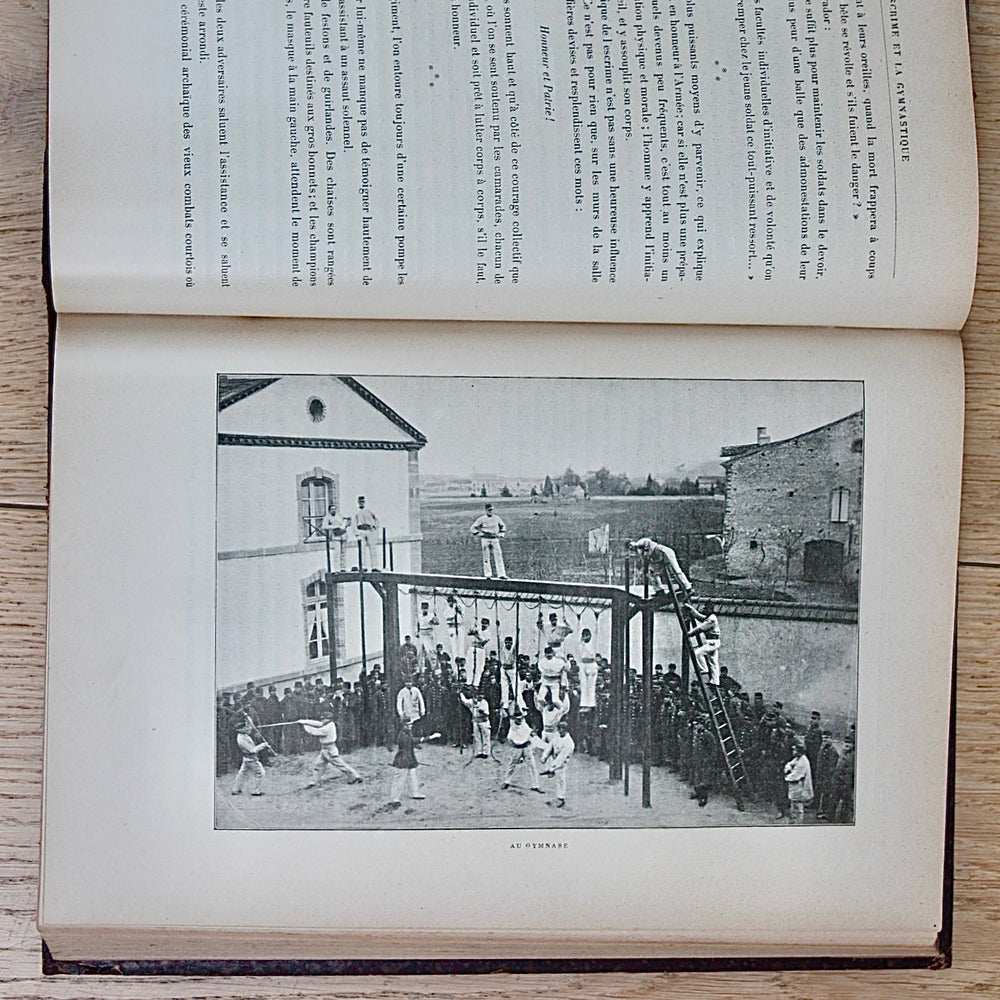 
                  
                    " l'Armee ".by Commandant Ch. Nigote et G. Bethuys
                  
                