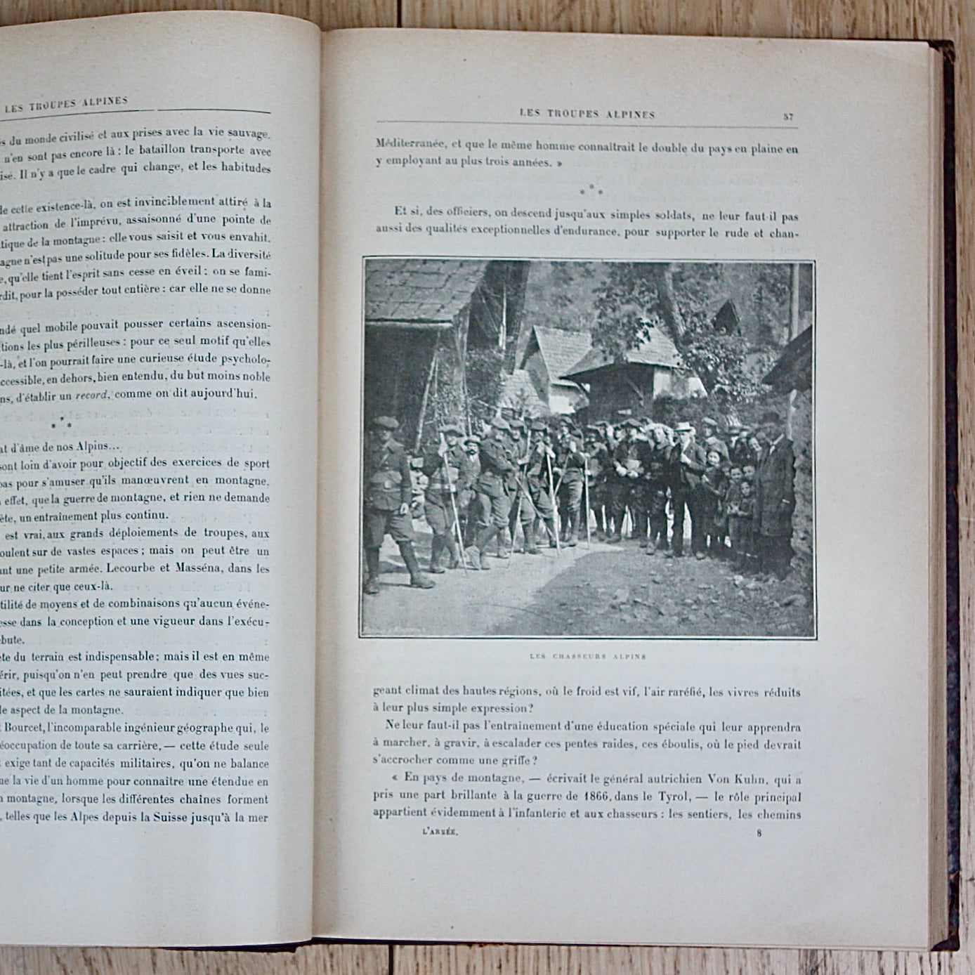 
                  
                    " l'Armee ".by Commandant Ch. Nigote et G. Bethuys
                  
                