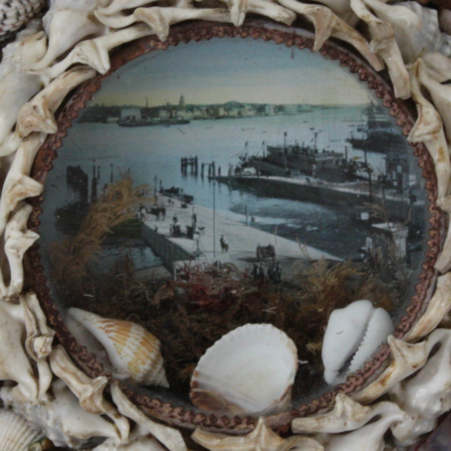 
                  
                    z ... sold ... victorian keepsake love token shell sailors valentine
                  
                